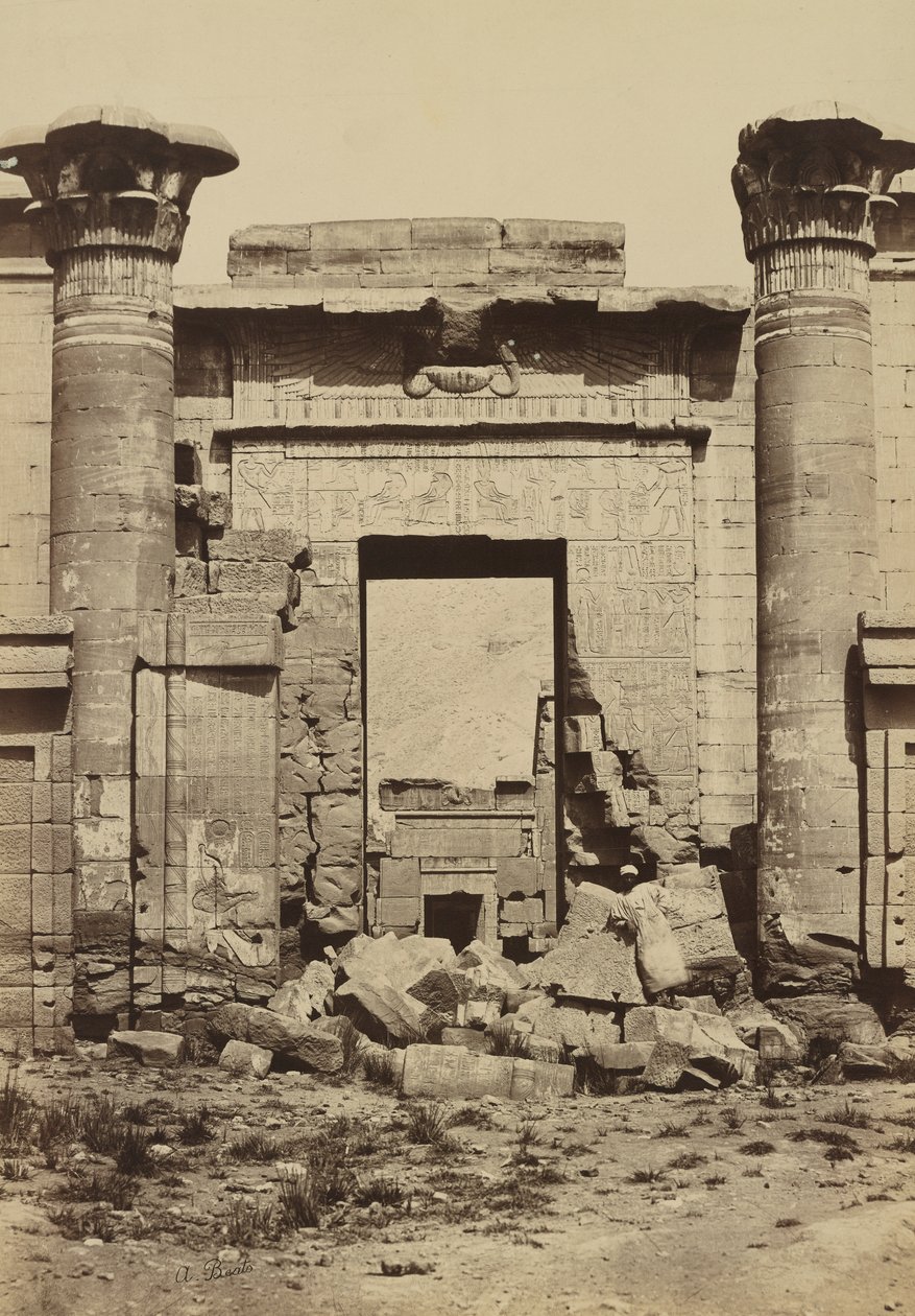 Medinet Habu: rzymskie kolumny autorstwa Antonio Beato