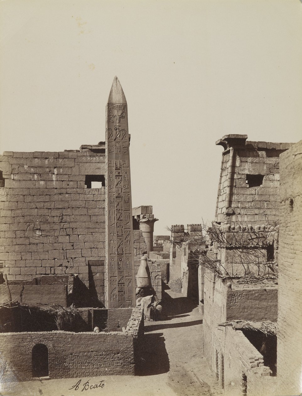 Obelisk i Pylon Ramzesa autorstwa Antonio Beato