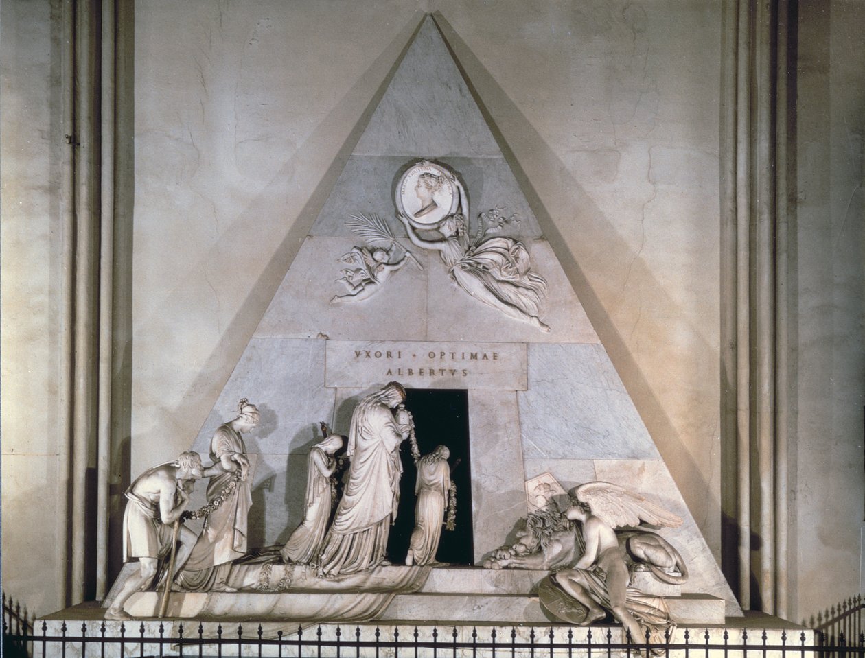 Nagrobek arcyksiężnej Marii Krystyny, ulubionej córki cesarzowej Austrii Marii Teresy, 1798-1805 (marmur) autorstwa Antonio Canova