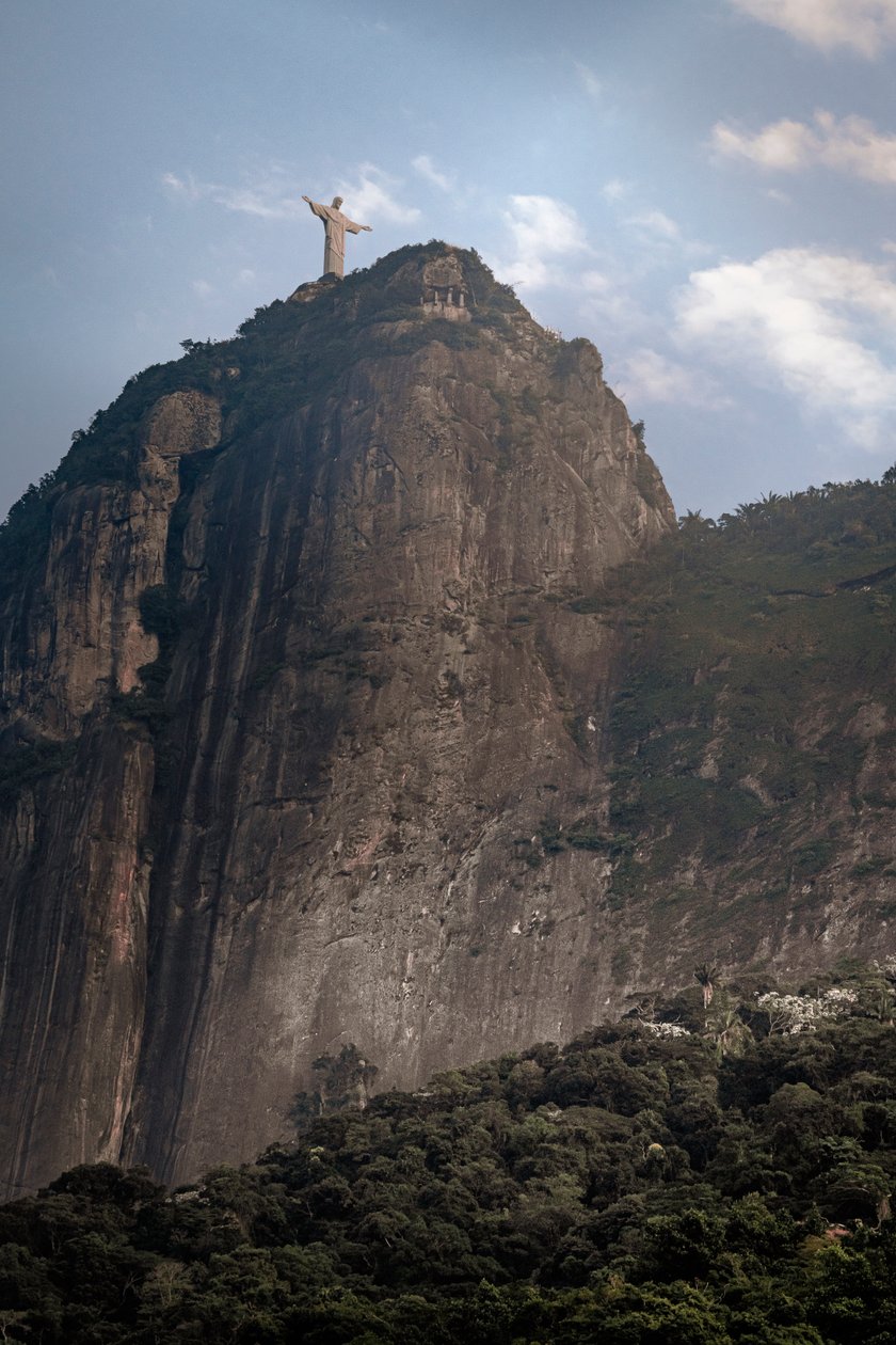 Redentor VI, 2019 (fotografia cyfrowa) autorstwa Antonio Schubert