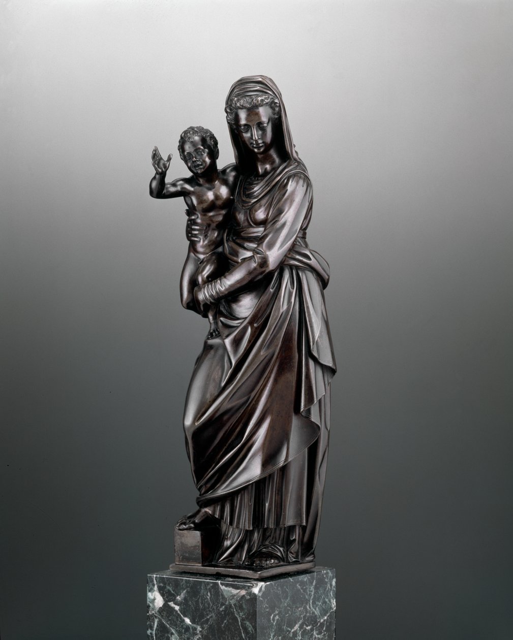 Dziewica z Dzieciątkiem, c.1600 (brąz) autorstwa Antonio Susini