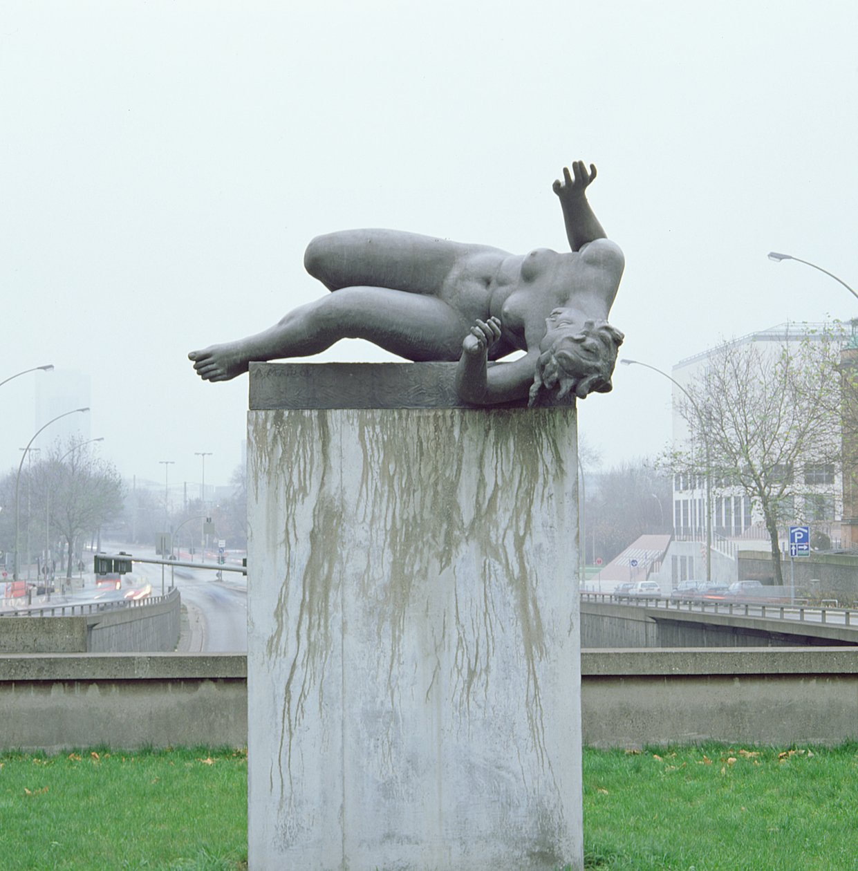 Rzeka (La riviere etendue), 1939-43 (ołów) (zob. też 408420) autorstwa Aristide Maillol