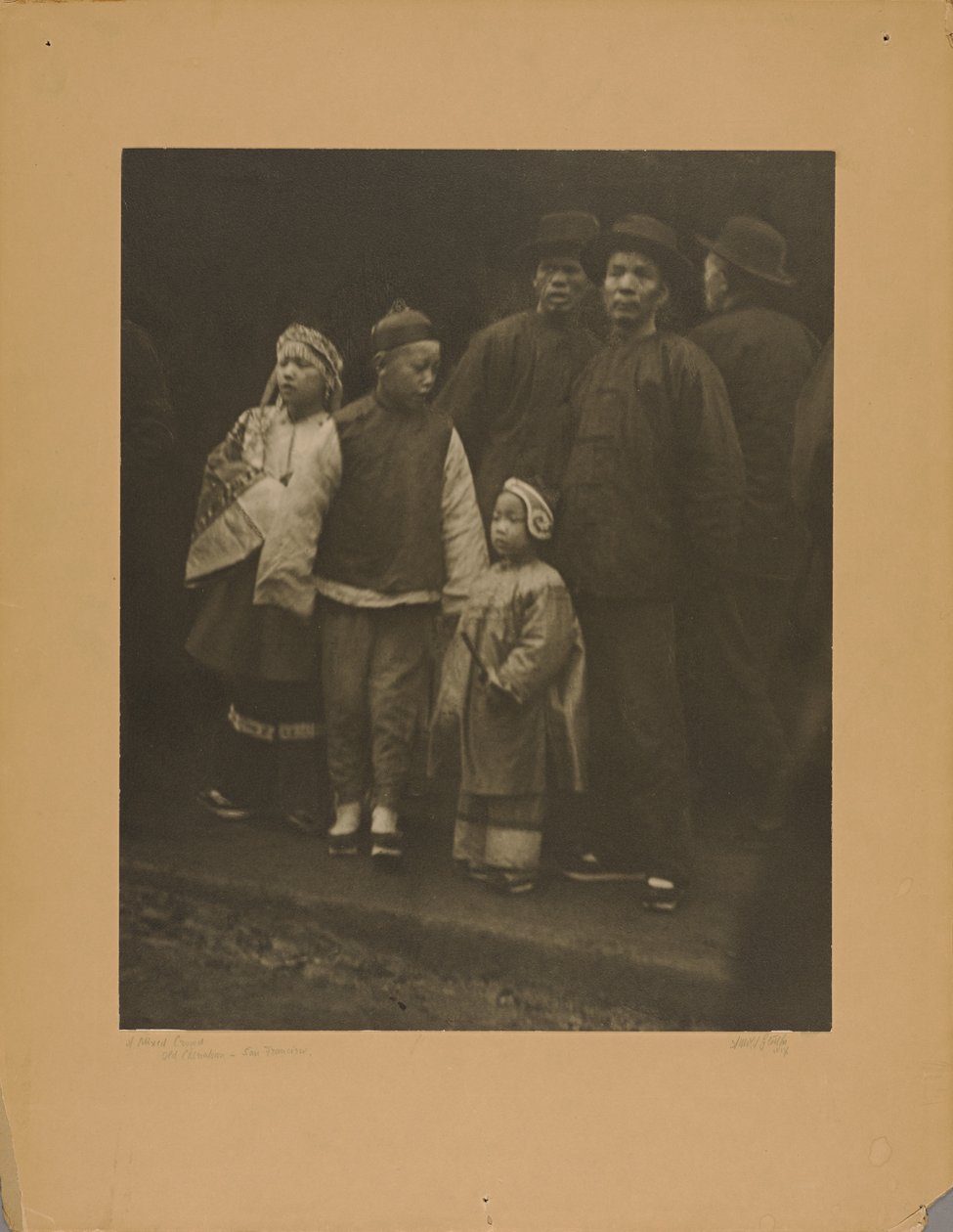 Mieszany tłum, Stare Chinatown - San Francisco autorstwa Arnold Genthe