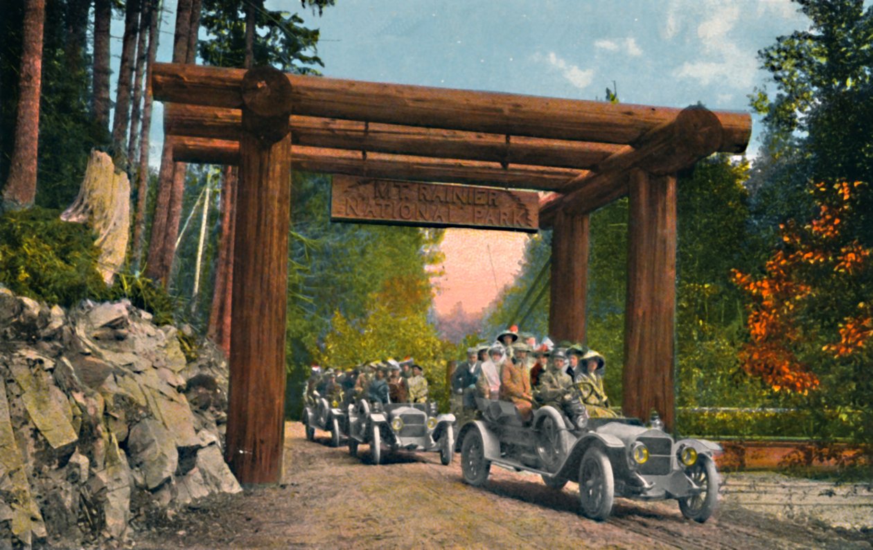 Wejście do Parku Narodowego Mount Rainier, c1916 autorstwa Asahel Curtis