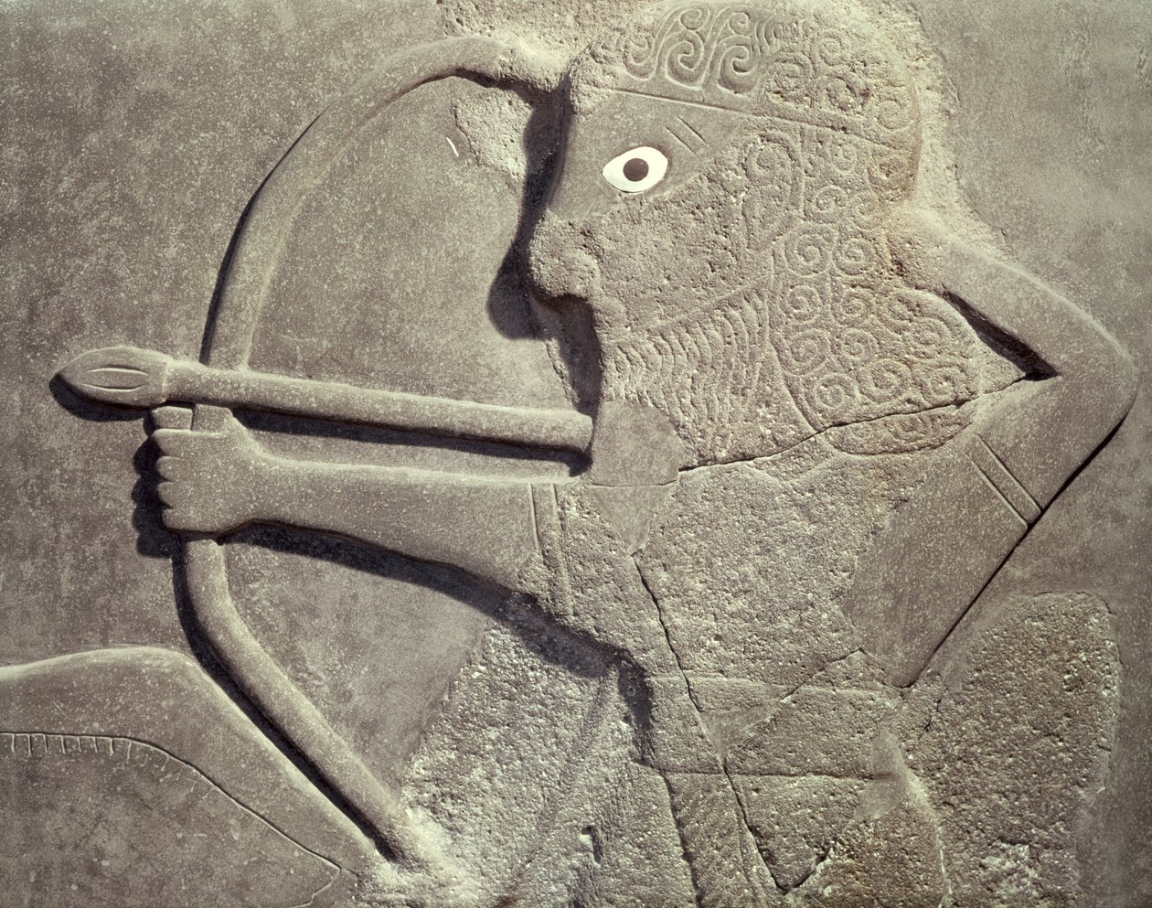 Relief przedstawiający myśliwego, z Tell-Halaf, Syria (bazalt) (detal) autorstwa Assyrian
