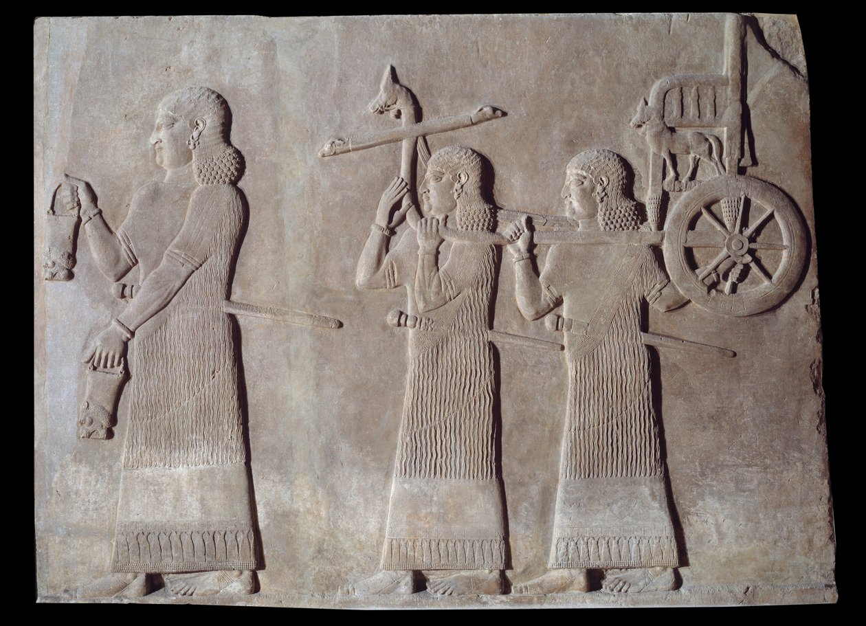 Art Mezopotamia (Asyria): dwór pałacu króla Asyrii Sargona II (721 - 705 pne) słudzy niosący tron i królewski rydwan. Paryż, Musee du Louvre autorstwa Assyrian
