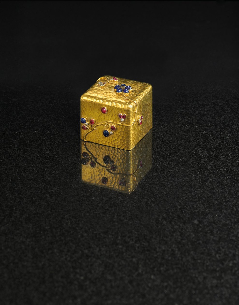 Pudełko, Faberge, c.1890 autorstwa August Wilhelm Holmström