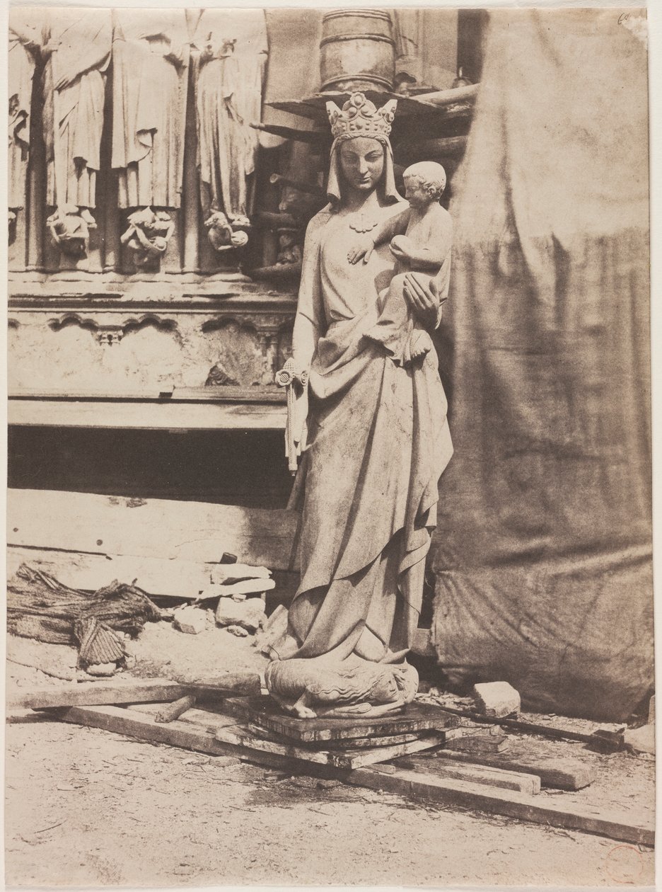 Posąg Dziewicy, Notre Dame de Paris autorstwa Auguste Mestral