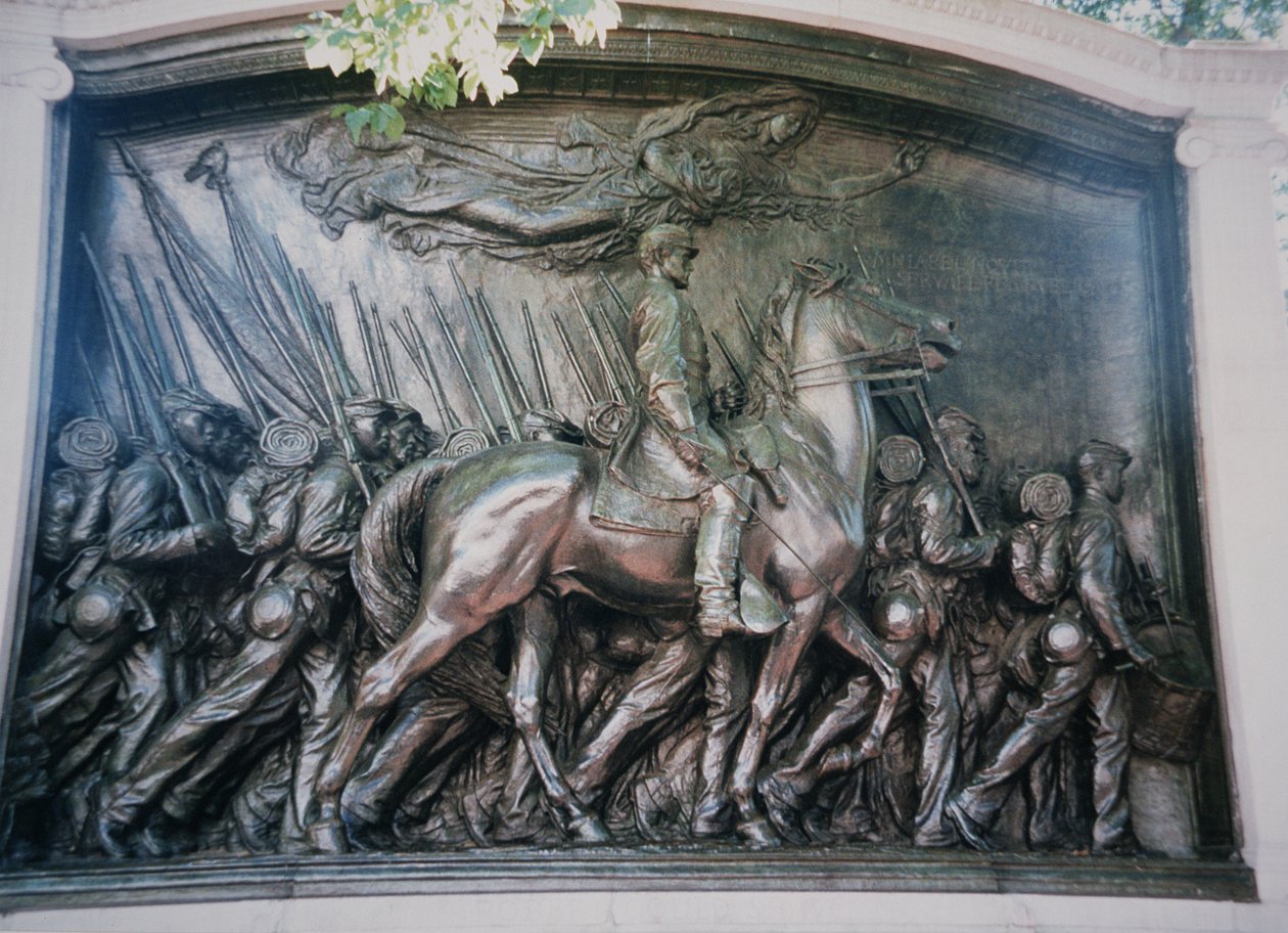 Pomnik Roberta Goulda Shawa (1837-63) dla afroamerykańskiego 54. pułku Massachusetts autorstwa Augustus Saint Gaudens