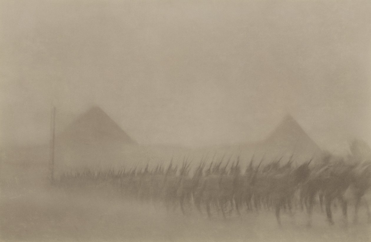 Australijska piechota maszerująca podczas burzy piaskowej, znanej w Egipcie jako Khamseen, 1915 autorstwa Australian Photographer