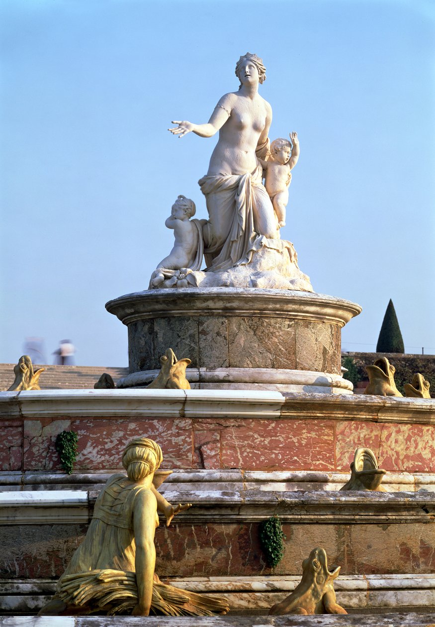 Fontanna w Latonie z centralnie umieszczoną postacią Latony, 1667-70 (marmur i ołów) autorstwa Balthazar Marsy