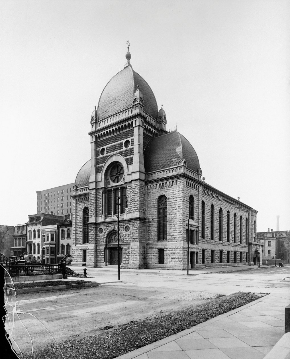 Kongregacja Synaj, Chicago, Illinois, USA, ok. 1900 (zdjęcie czarno-białe) autorstwa Barnes and Crosby