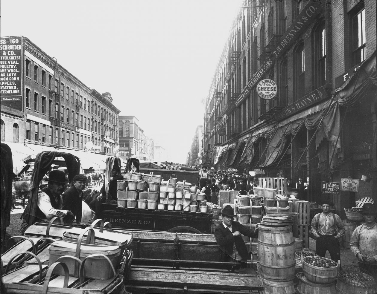 South Water Street Market, Chicago, Illinois, USA, ok. 1905 (zdjęcie czarno-białe) autorstwa Barnes and Crosby