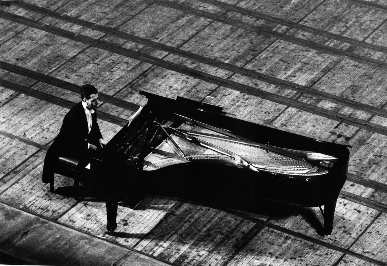 Claude Helffer, XX wiek. autorstwa Bernard Perrine