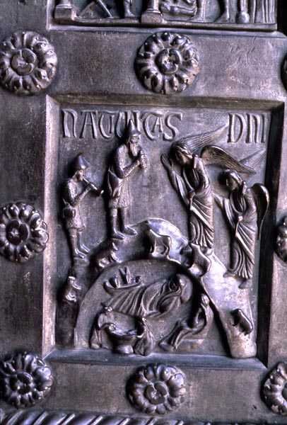 Panel przedstawiający Narodzenia Pańskiego z Porta di S. Ranieri Transeptu Południowego autorstwa Bonannus of Pisa