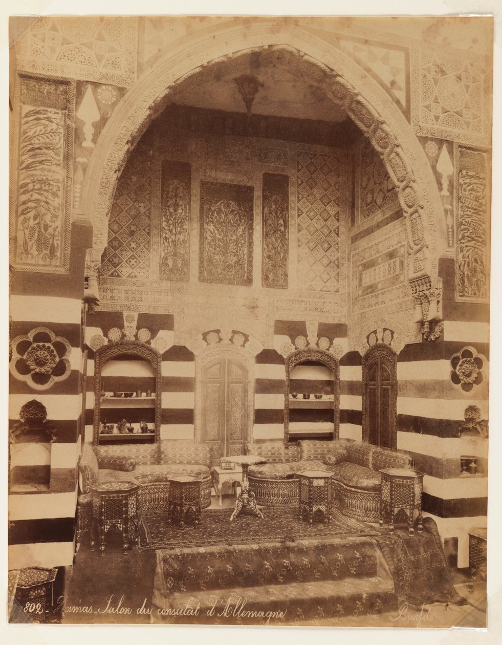 Recepcja Konsulatu Niemieckiego w Damaszku (druk albumowy) autorstwa Bonfils Studio