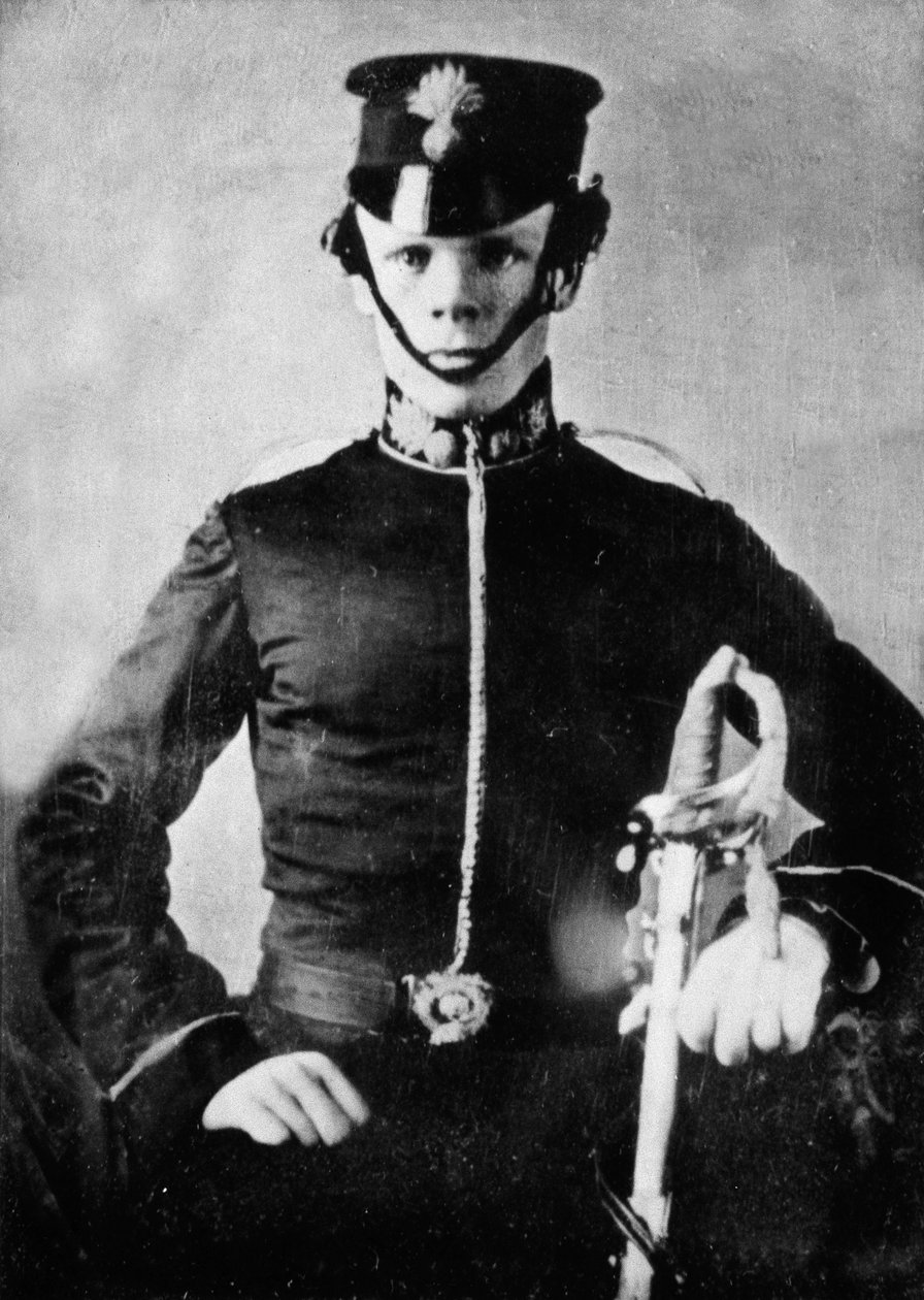 Portret chorążego T. Cadella, 2. Pułk Fizylierów Europejskich, bd. (dagerotyp) autorstwa British Photographer
