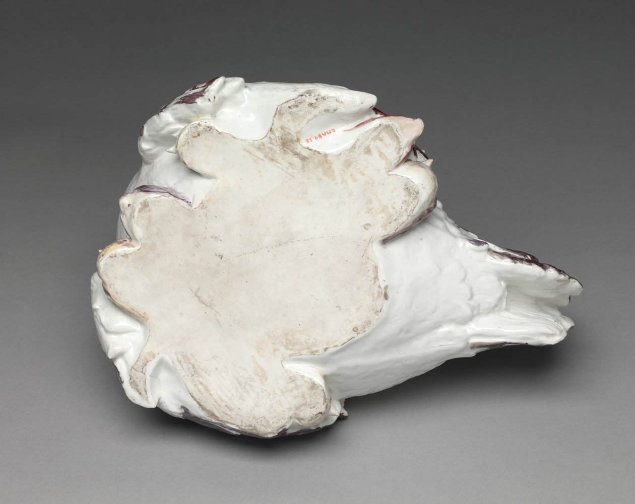 Waza dla kur i piskląt, fabryka porcelany w Chelsea, ok. 1755 r. autorstwa British School