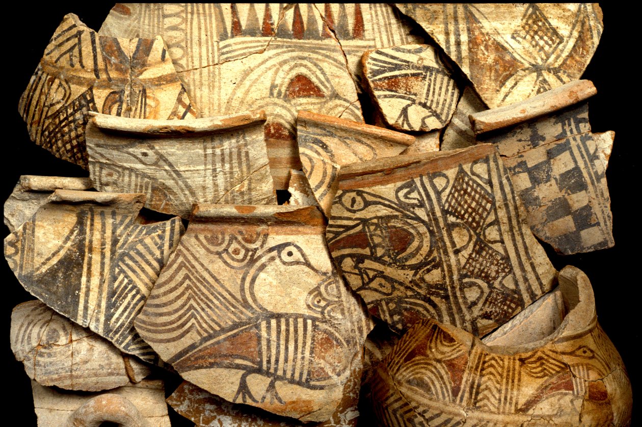 Filistyńska ceramika zdobiona typowymi wzorami kolorystycznymi ryb i ptaków, z Tel Kasil, Izrael, ok. 1099-900 p.n.e. (ceramika) autorstwa Bronze Age