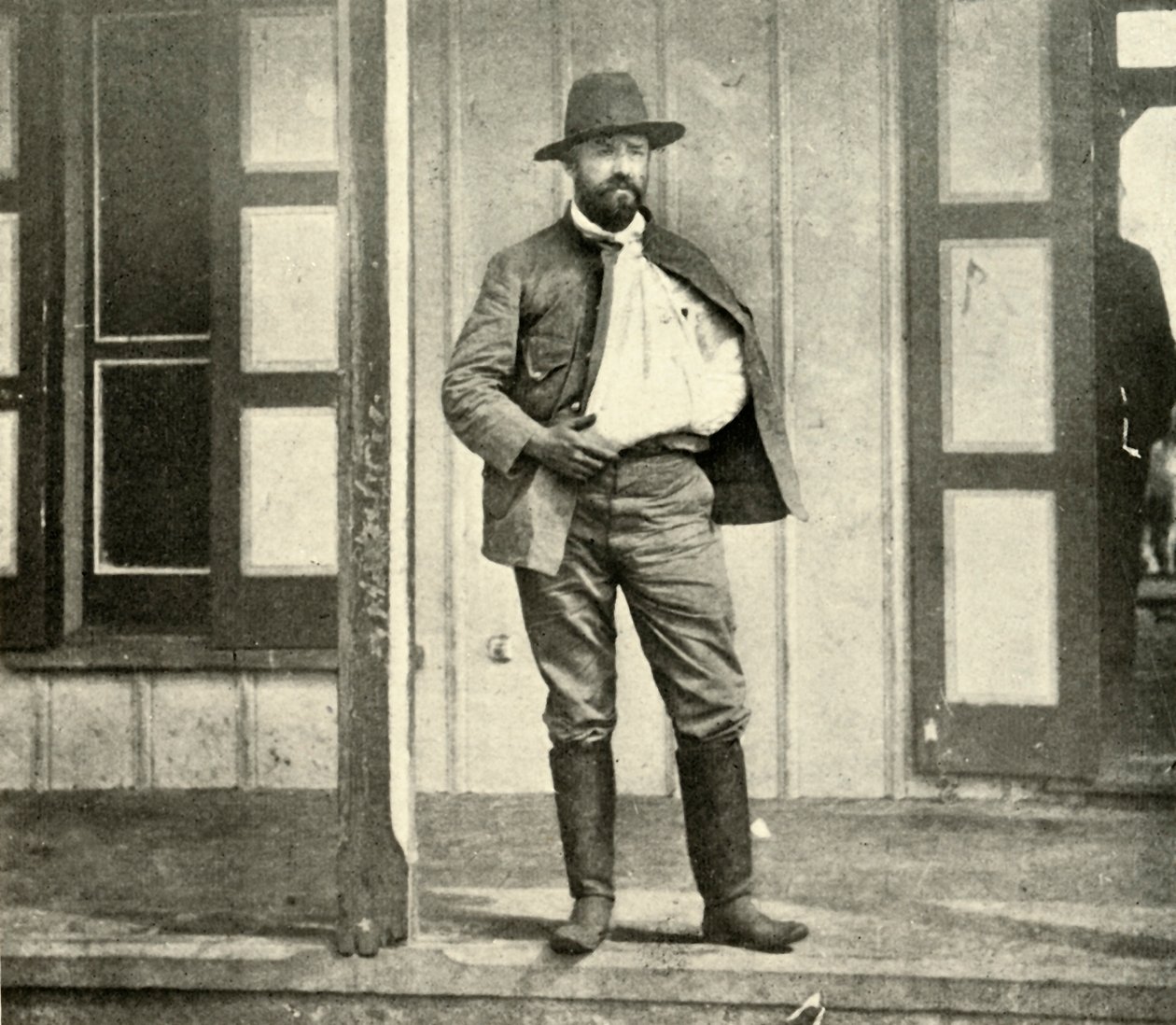 Creelman, zaraz po zejściu z konia..., Wojna hiszpańsko-amerykańska, 4 lipca 1898, 1899. autorstwa Burr McIntosh