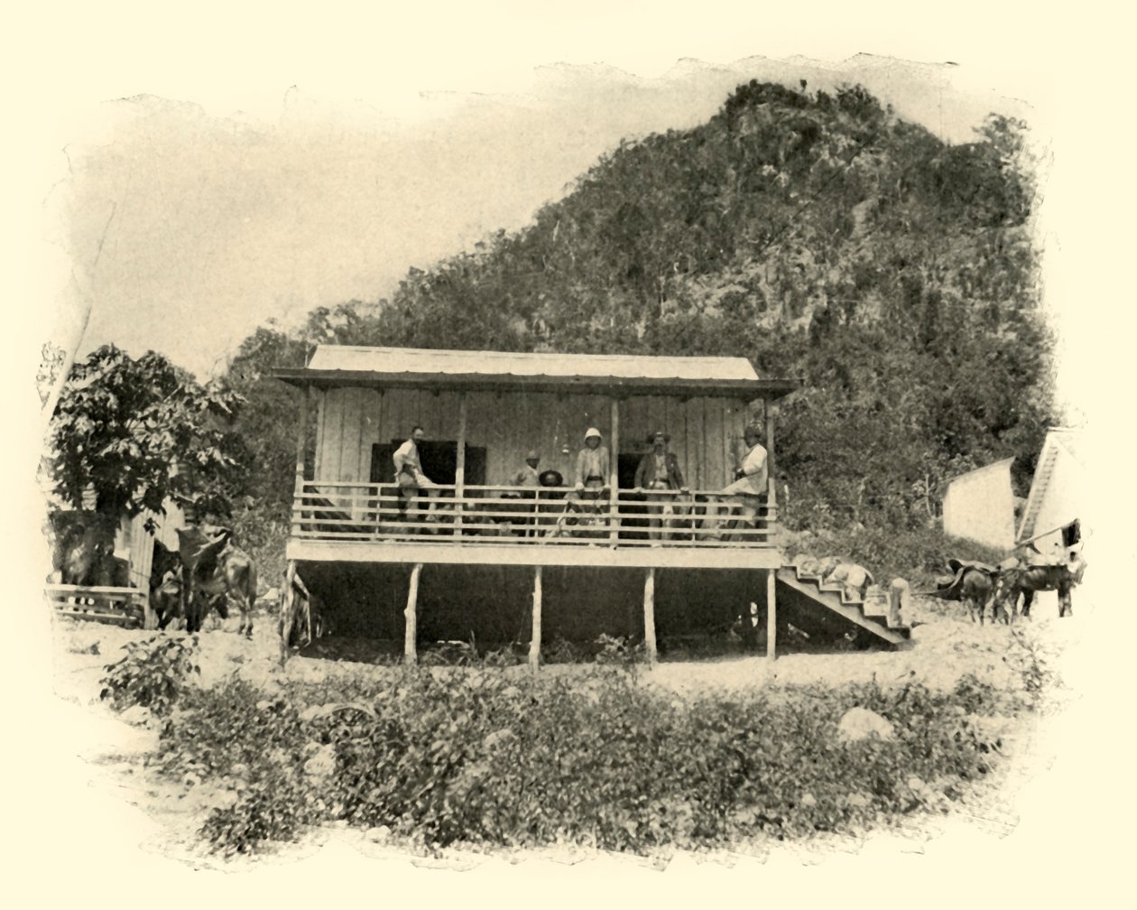 Journal Headquarters, Daiquiri, wojna hiszpańsko-amerykańska, czerwiec 1898, 1899. autorstwa Burr McIntosh