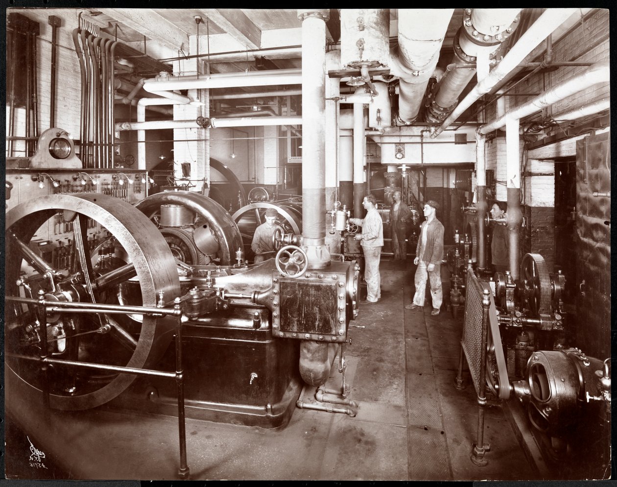 Prasa w McCall Publishing Co., Nowy Jork, 1913 (odbitka żelatynowa) autorstwa Byron Company