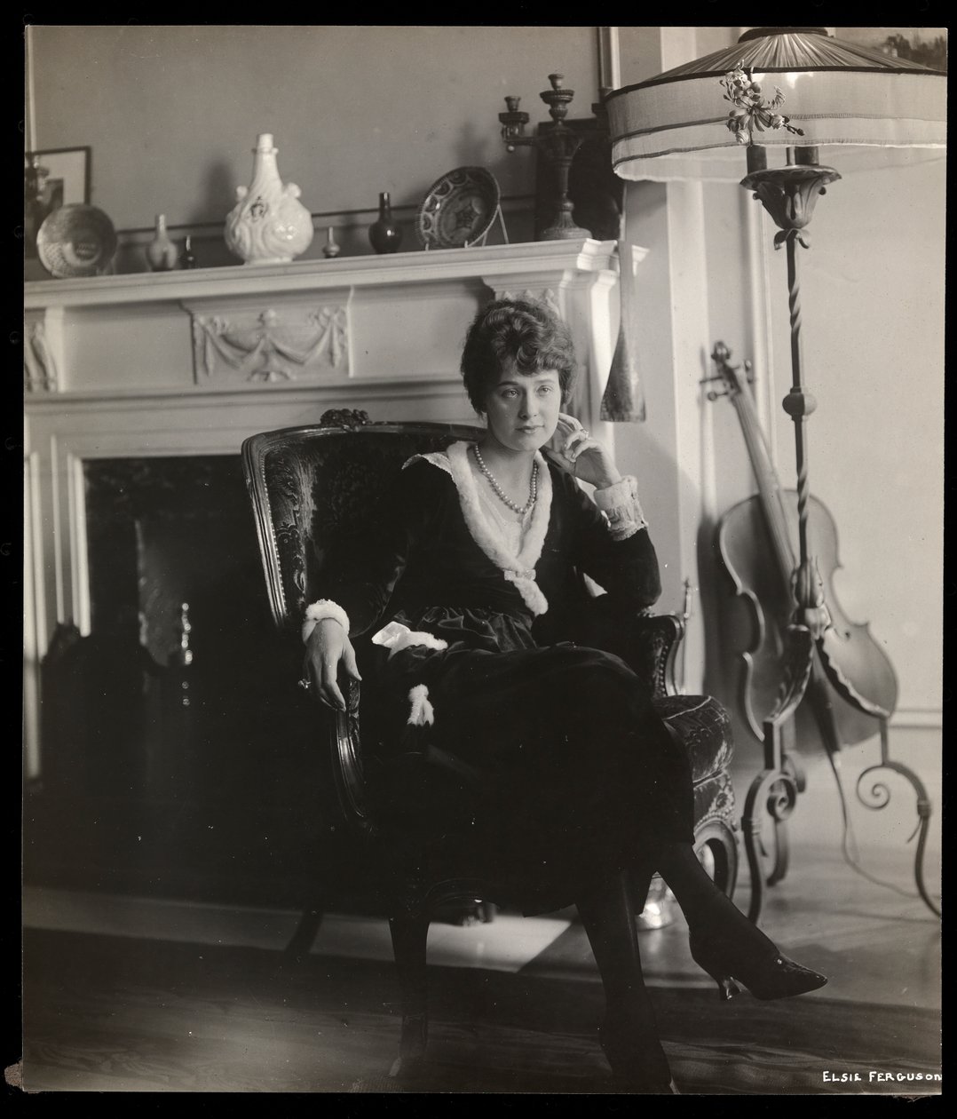 Elsie Ferguson, 1917 (srebrny odcisk żelatynowy) autorstwa Byron Company