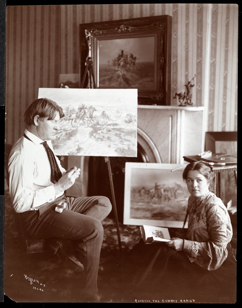 Russell the Cowboy Artist, 1905 (srebrny odbitka żelatynowa) autorstwa Byron Company