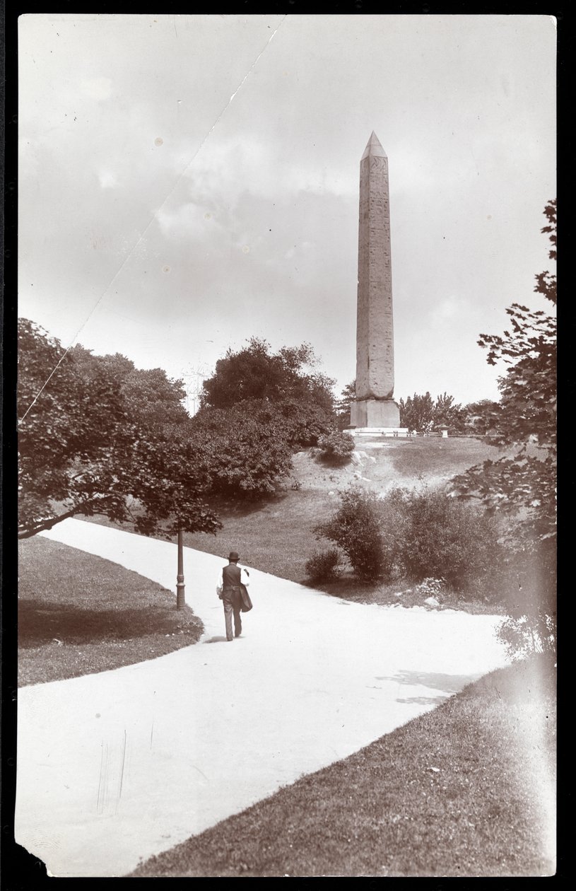 Widok Igły Kleopatry w Central Parku, Nowy Jork, 1899 (odbitka żelatynowa) autorstwa Byron Company