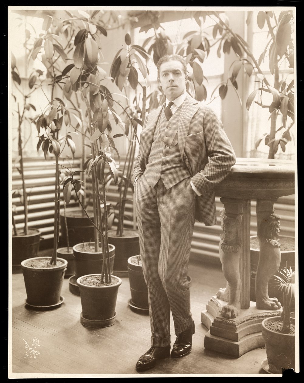 William Faversham w swojej oranżerii, ok. 1914 (srebrny odbitka żelatynowa) autorstwa Byron Company
