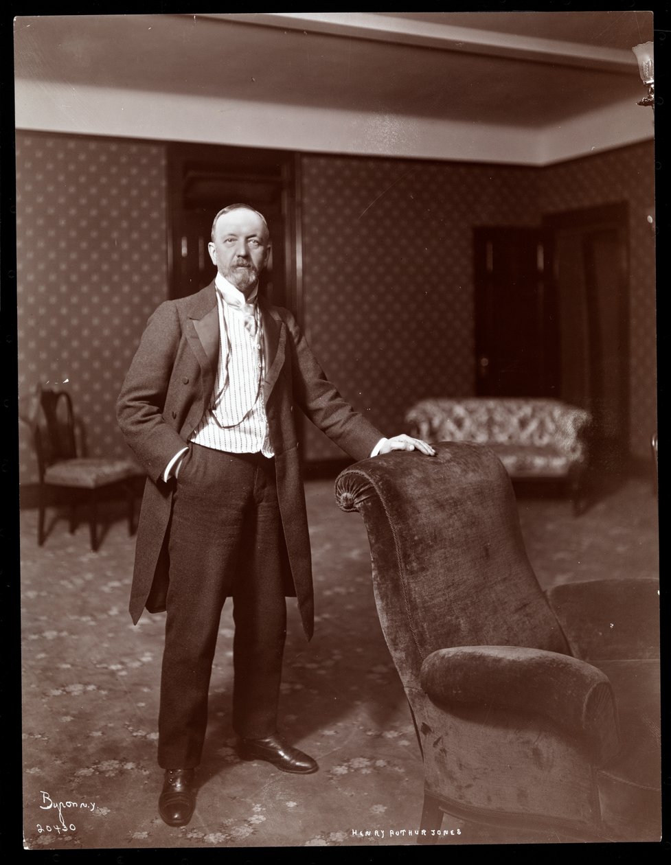 Henry Arthur Jones, 1905 (odbitka żelatynowa) autorstwa Byron Company