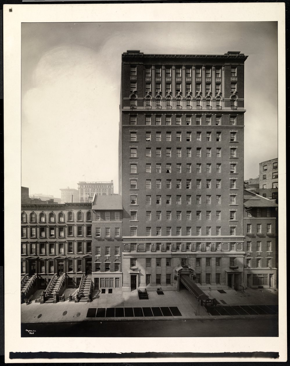 Hotel La Salle, 30 East 60th Street, Nowy Jork, 1920 (srebrny odbitka żelatynowa) autorstwa Byron Company