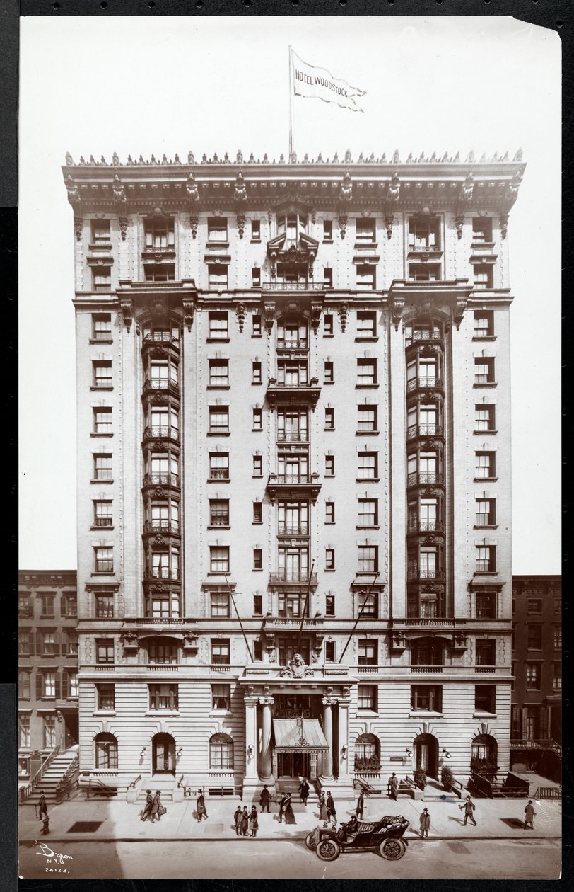 Hotel Woodstock przy 127 West 43rd Street, Nowy Jork, 1907 (srebrny odbitka żelatynowa) autorstwa Byron Company