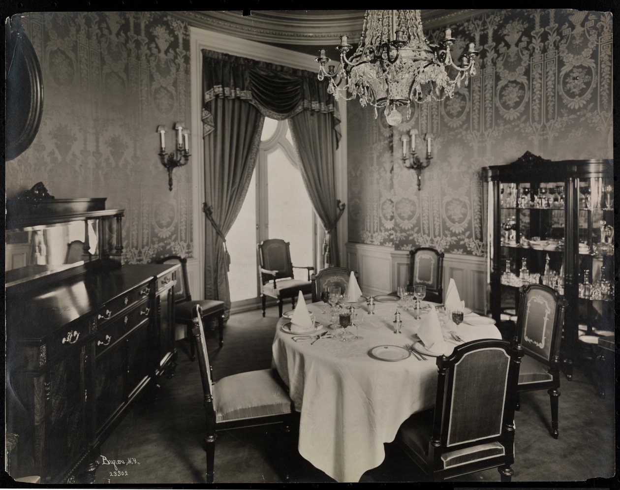 Prywatna jadalnia w Hotelu Knickerbocker, 1906 (srebrny odbitka żelatynowa) autorstwa Byron Company