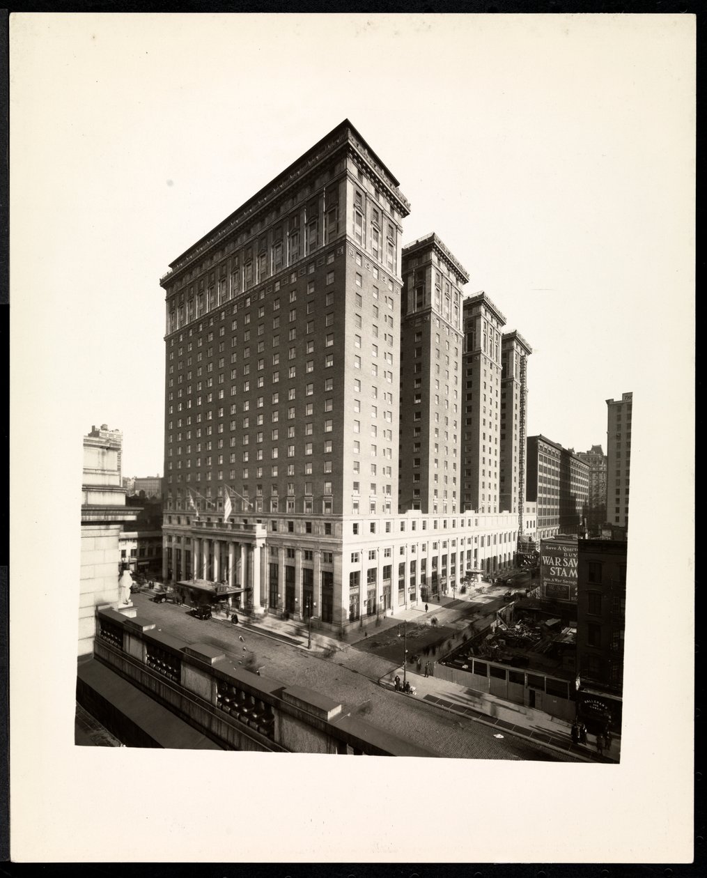 The Hotel Pennsylvania, 7th Avenue i 32nd Street, Nowy Jork, 1919 (srebrny odbitka żelatynowa) autorstwa Byron Company