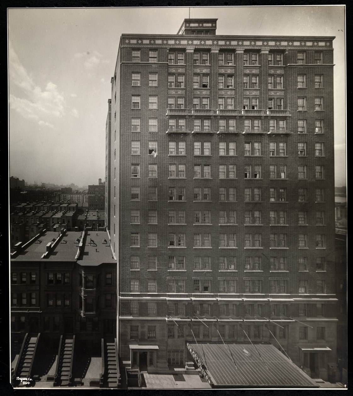 Hotel Robert Fulton, 228 West 71st Street, Nowy Jork, 1920 (srebrny odbitka żelatynowa) autorstwa Byron Company