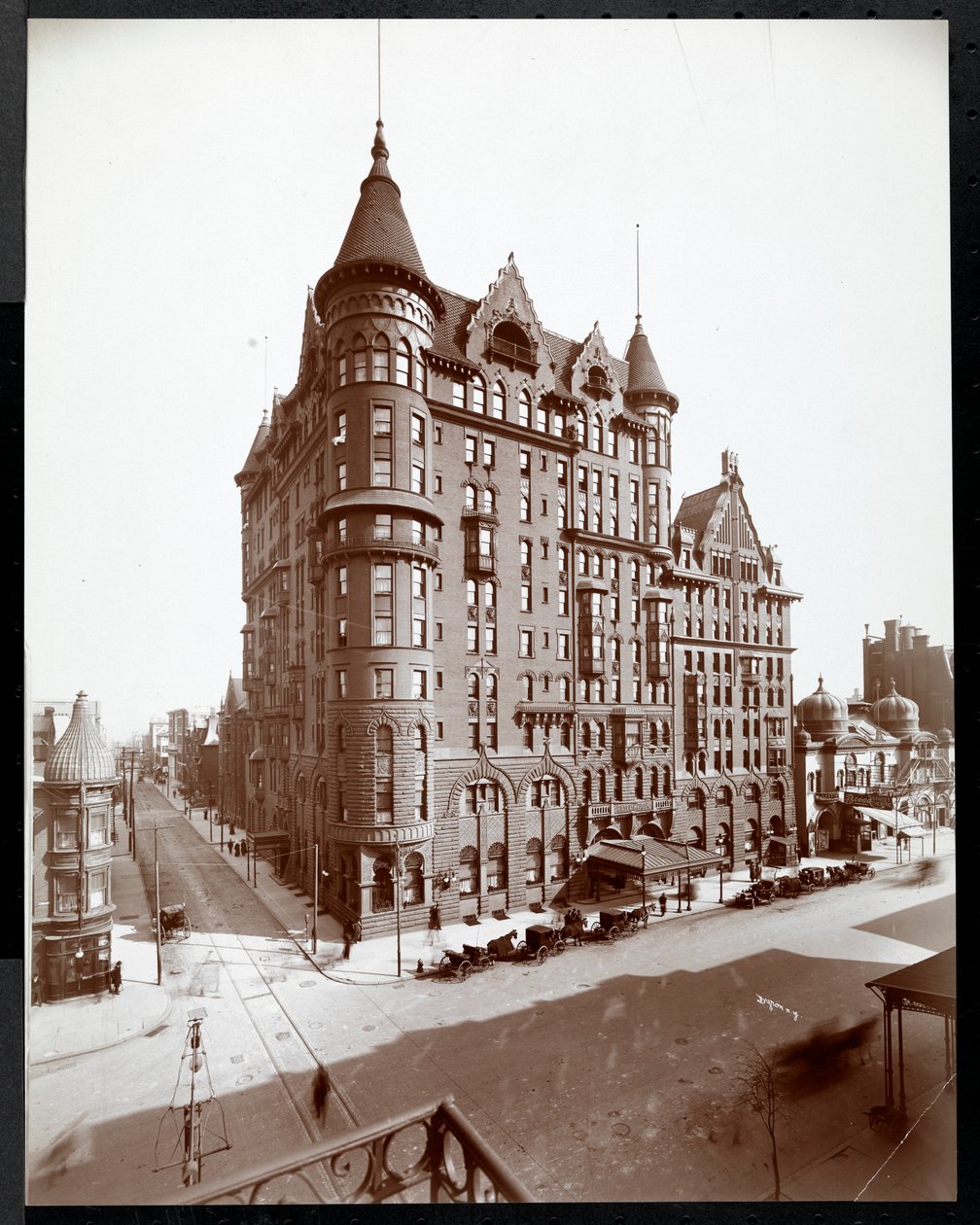 Hotel Walton, Filadelfia, ok. 1905 (srebrny odbitka żelatynowa) autorstwa Byron Company
