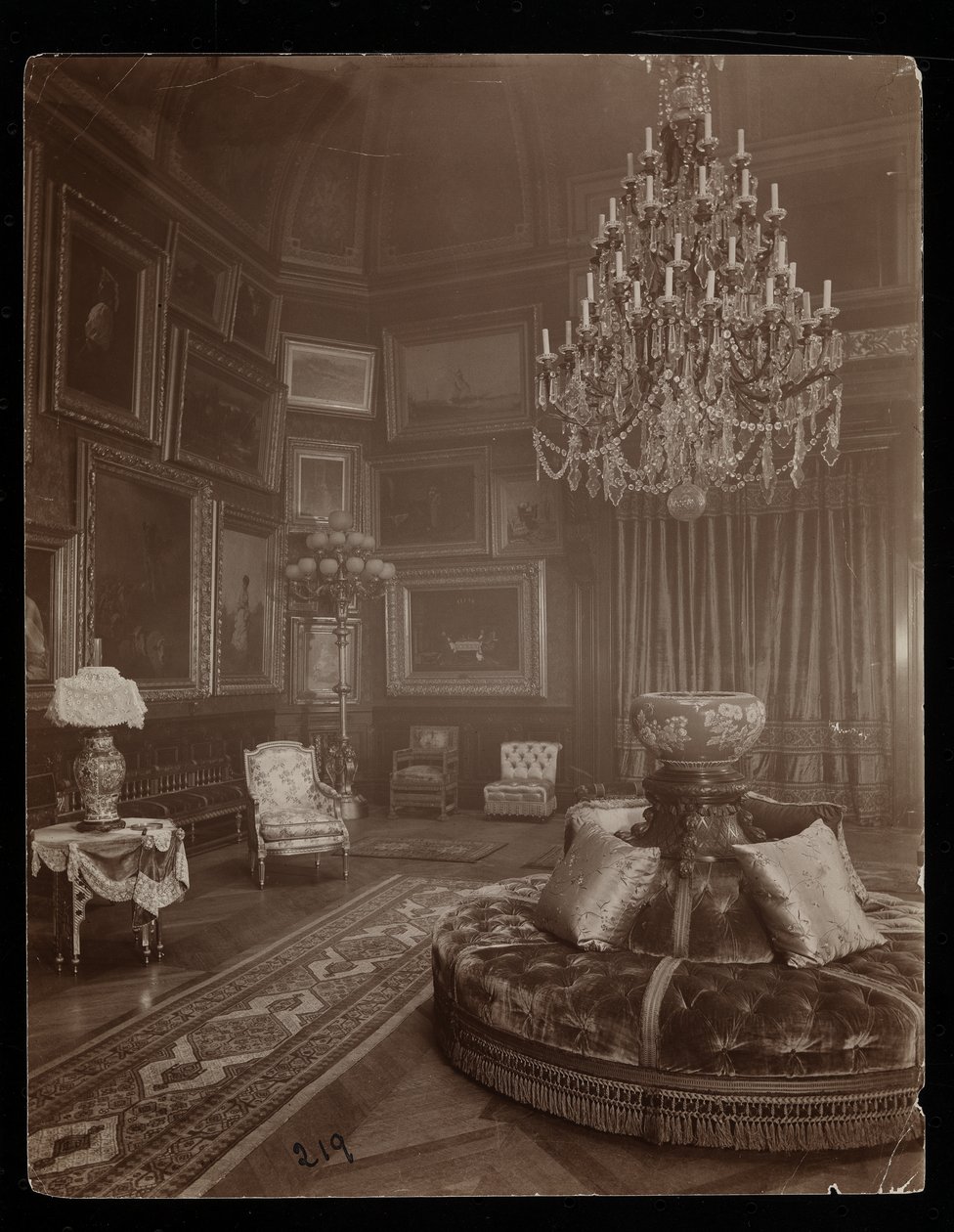 Rezydencja pani William Astor, 5th Avenue und 34th Street, Nowy Jork, 1894 (srebrny odbitka żelatynowa) autorstwa Byron Company