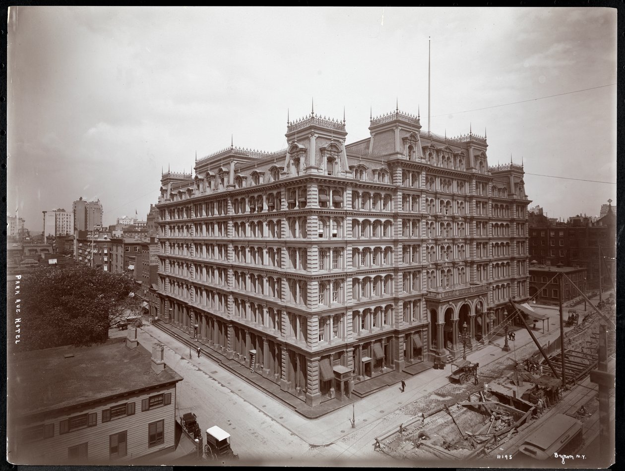 Hotel Park Avenue, od 32. do 33. ulicy, Nowy Jork, 1901 lub 1902 (odbitka żelatynowa) autorstwa Byron Company