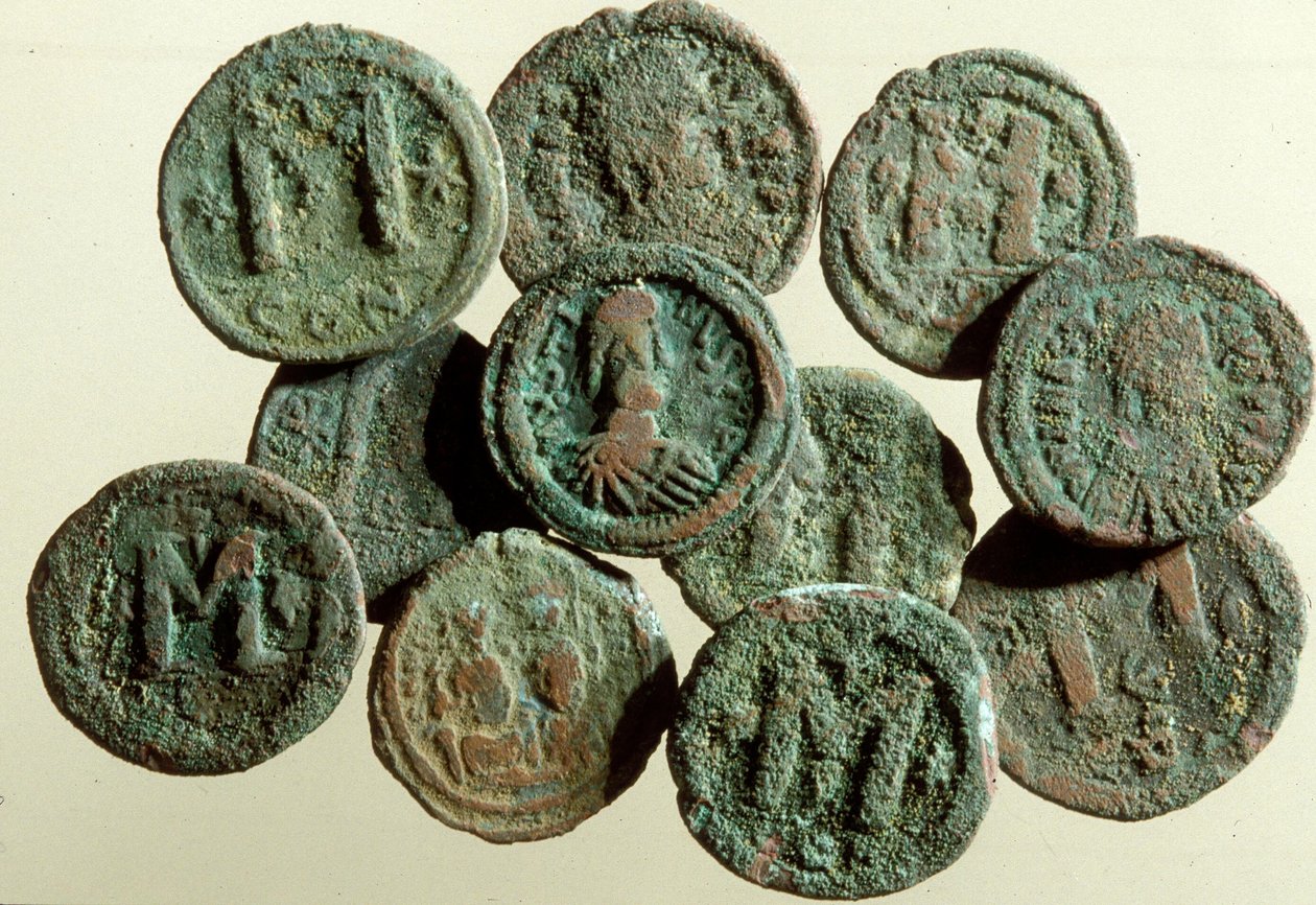 Monety znalezione w wykopaliskach w Tyberiadzie (metal) autorstwa Byzantine