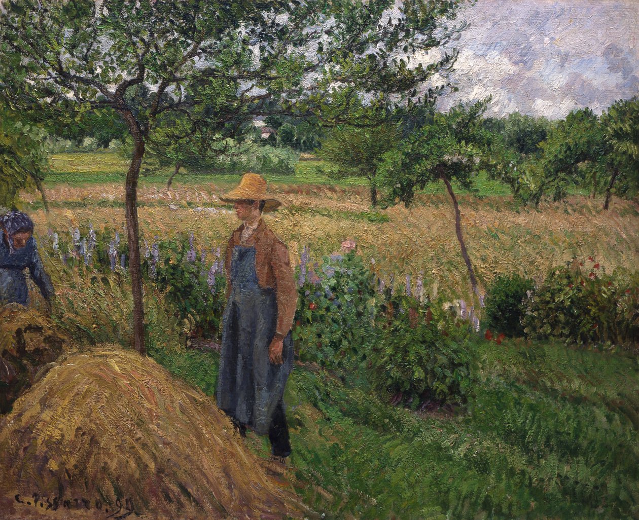 Ogrodnik stojący przy stogu siana, niebo zachmurzone, Eragny, 1899. autorstwa Camille Pissarro