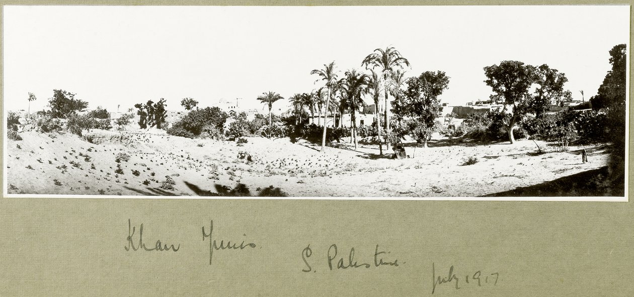 Khan Yunis, Południowa Palestyna, lipiec 1917 autorstwa Capt. Arthur Rhodes