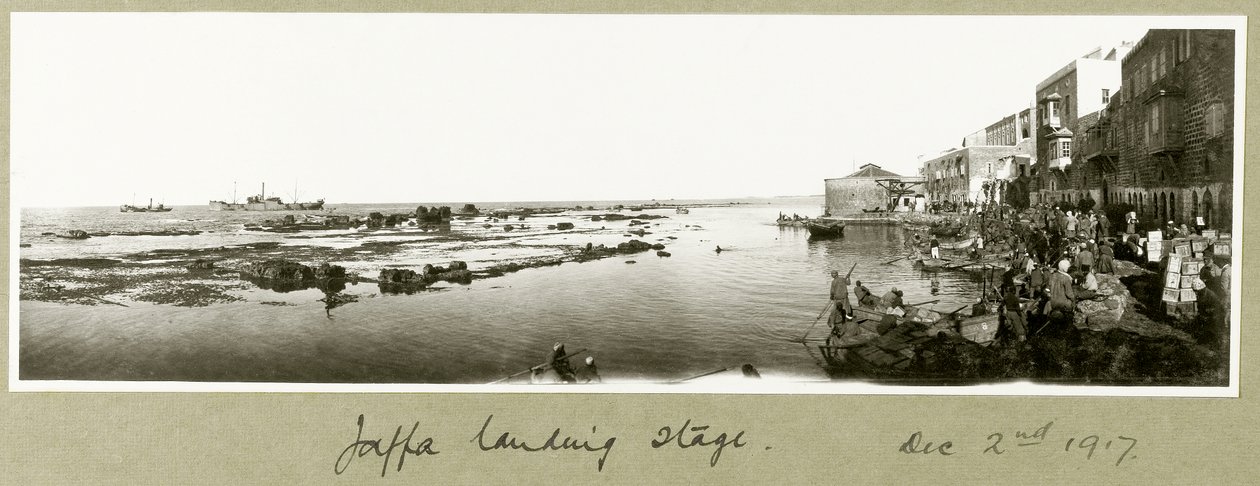 Lądowanie w Jaffa, 2 grudnia 1917 autorstwa Capt. Arthur Rhodes