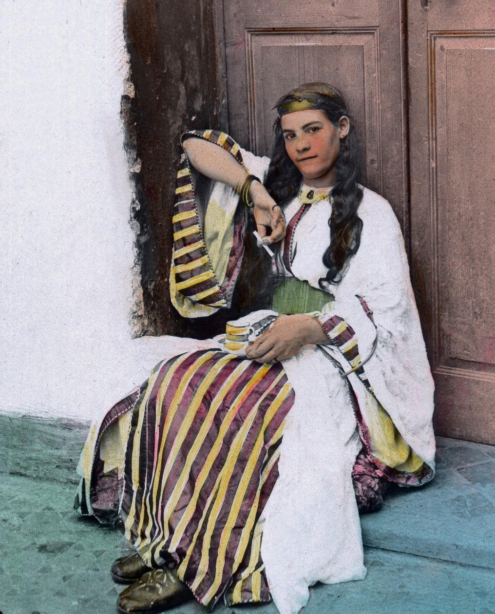 Maroko, młoda marokańska dziewczyna, data zdjęcia: około 1910 r. Archiwum Carla Simona autorstwa Carl Simon