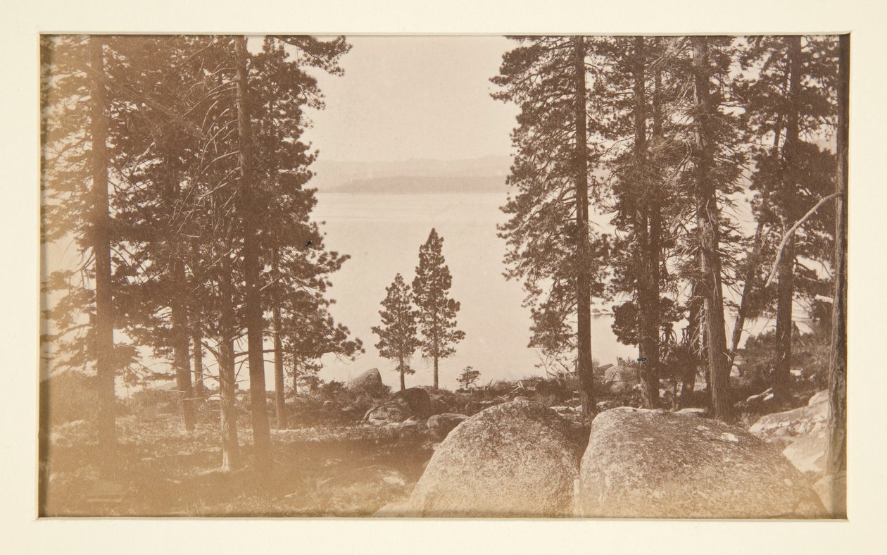 Cztery sceny kolejowe i cztery widoki na jezioro Tahoe: jezioro Tahoe z ciepłych źródeł autorstwa Carleton E. Watkins