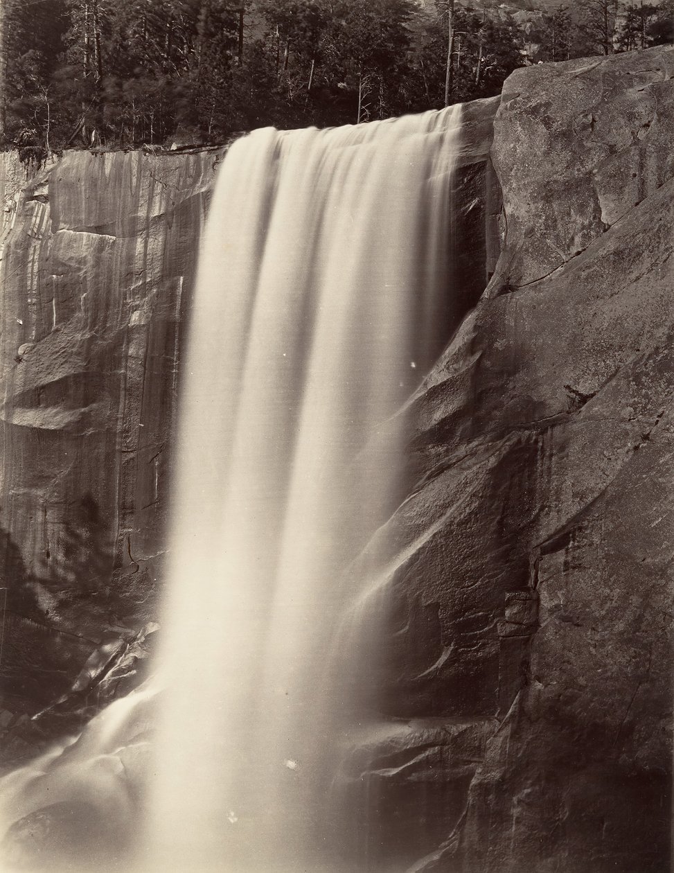 Wodospad wiosenny, 350 stóp, Yosemite, ca. 1872, wydrukowany ca. 1876. autorstwa Carleton E. Watkins.