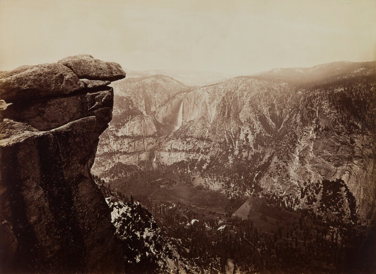 Yosemite Falls z Glacier Point autorstwa Carleton E. Watkins