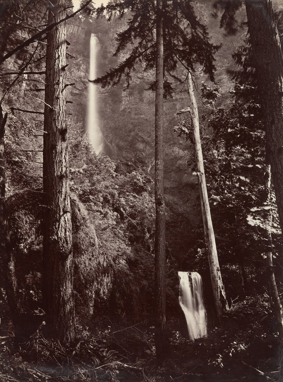 Multnomah Falls, Oregon, 1867, wydrukowany później. autorstwa Carleton Emmons Watkins