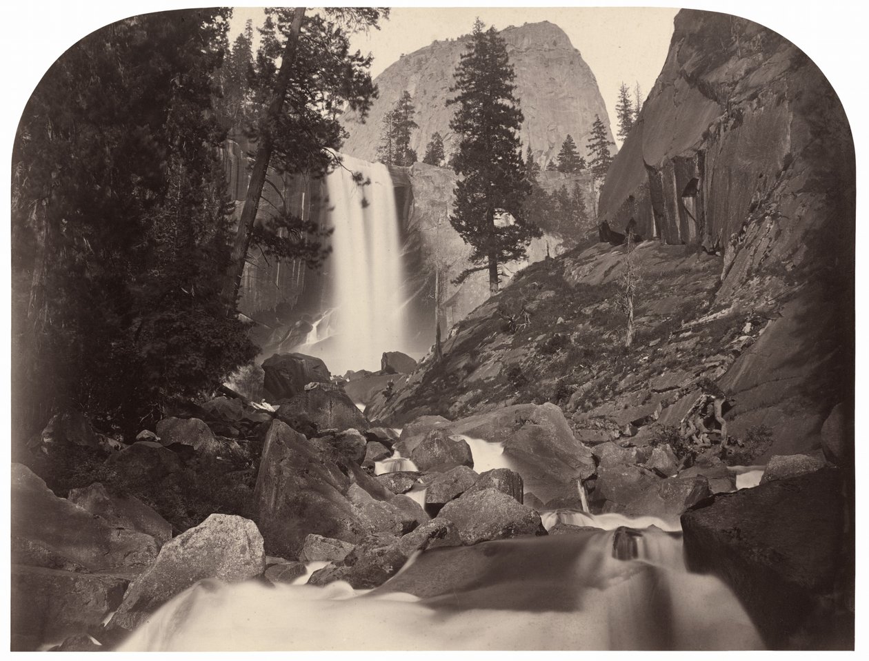 Piwyac, Vernal Fall, 300 stóp, Yosemite, 1861. autorstwa Carleton Emmons Watkins