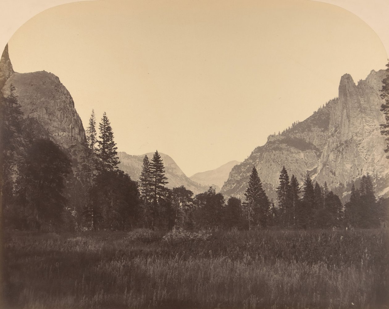 Up the Valley, North Dome w centrum, Sentinel on Left, 1861. autorstwa Carleton Emmons Watkins